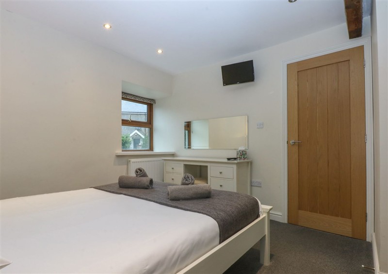 This is a bedroom at Llofft Yr Yd, Porthmadog