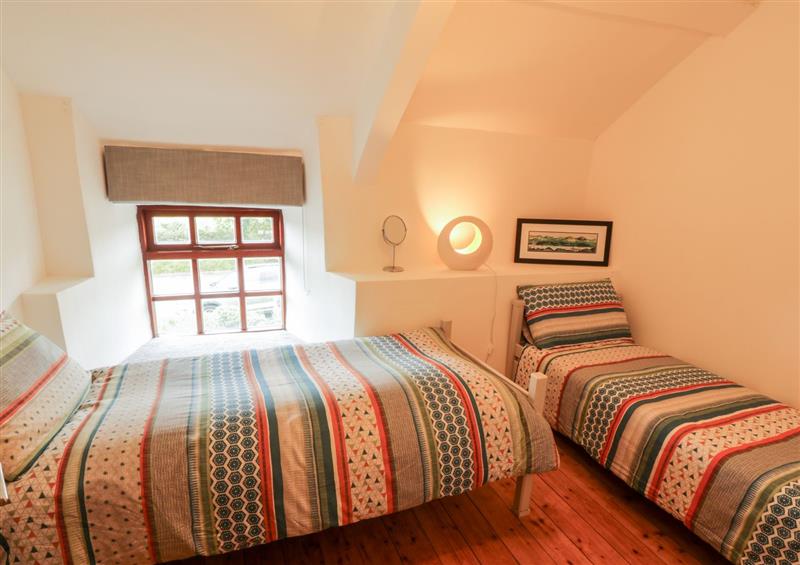 A bedroom in Llwyn Aethnen (photo 2) at Llwyn Aethnen, Trefor