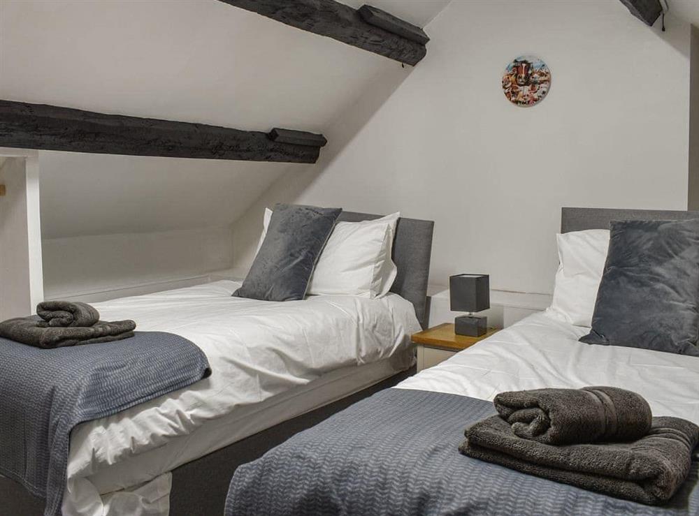Twin bedroom (photo 2) at Llwyn Yr Arth in Rhosgoch, Anglesey, Gwynedd