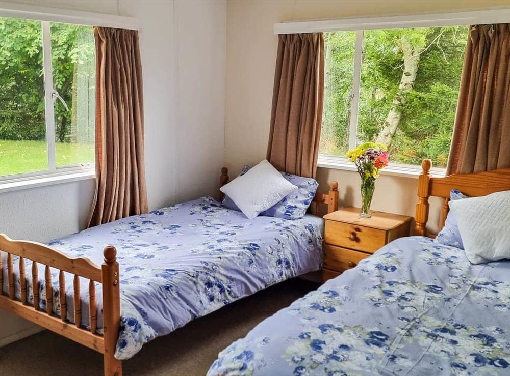 Twin bedroom at Cedar Lodge, 
