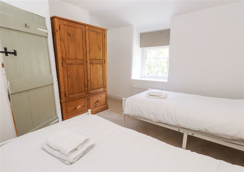 A bedroom in Llys Emrys at Llys Emrys, Beddgelert