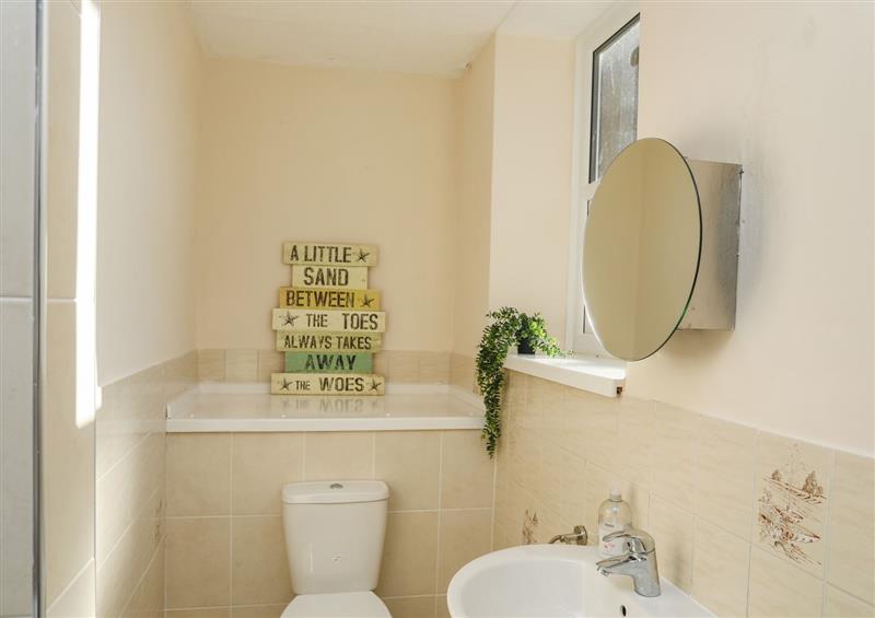 Bathroom (photo 3) at Llys y Graig, Pentraeth