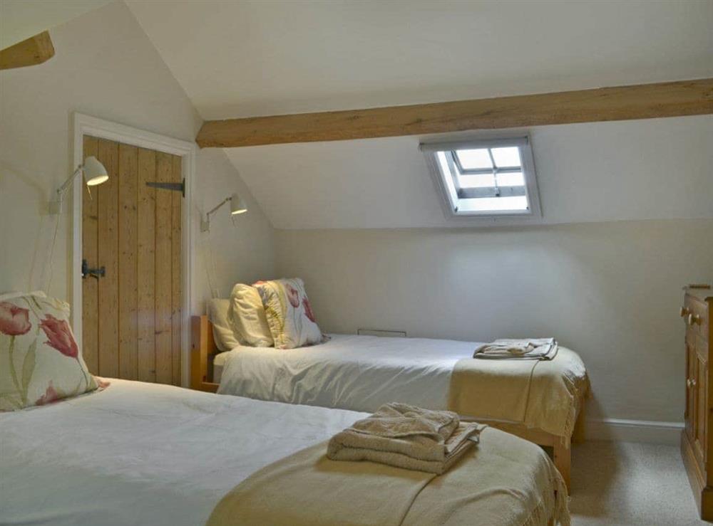 Comfortable twin bedroom with beams at Loadpot in Ullswater, Cumbria