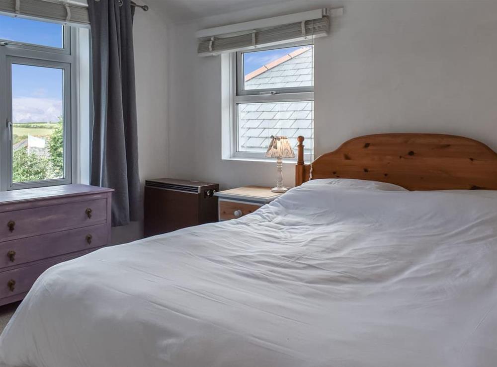 Double bedroom at Lobbs Cottage in St Just in Roseland, near Truro, Cornwall