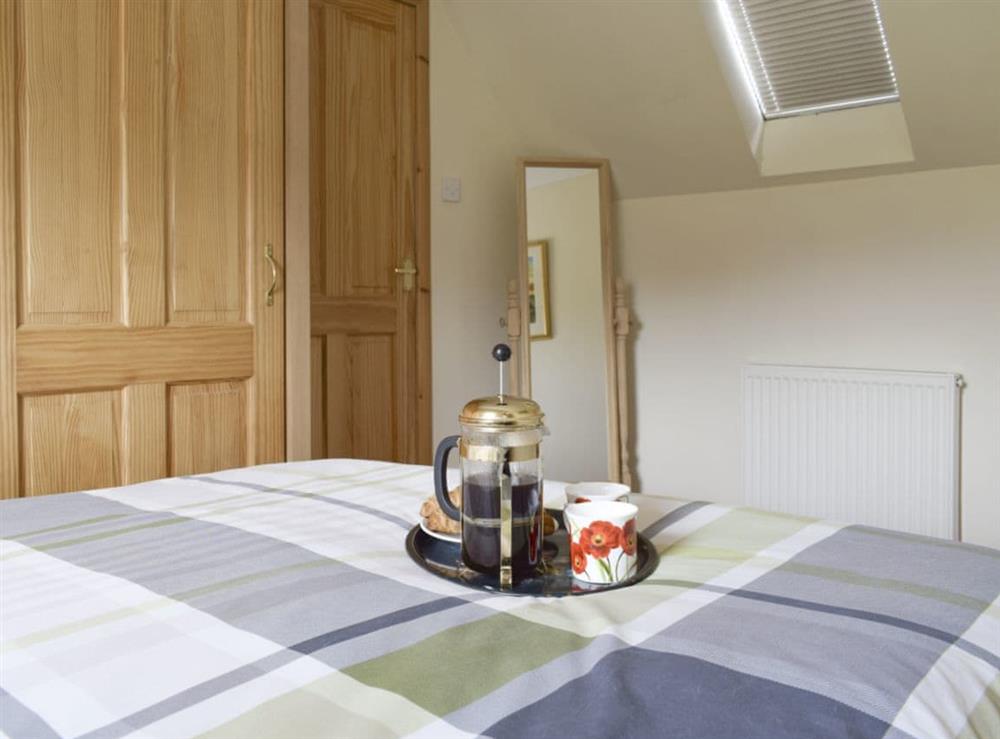 Good-sized double bedroom at The Ploughmans, 