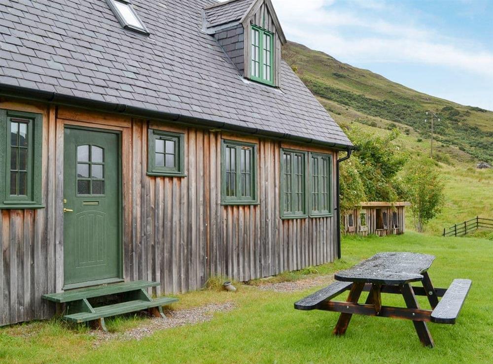 Wonderful holiday home at Loch Long View in Dornie, Northern Highlands, Ross-Shire