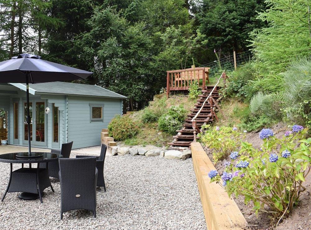 Outdoor living space at Loch View Cottage in Strathyre, near Callander, Perthshire