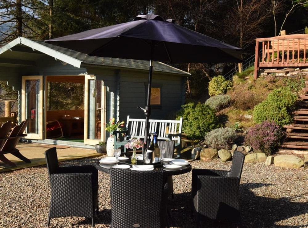 Summerhouse and outdoor area at Loch View Cottage in Strathyre, near Callander, Perthshire