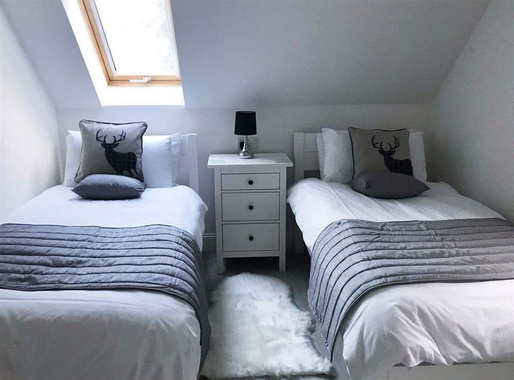 Twin bedroom at Loch View Cottage in Strathyre, near Callander, Perthshire