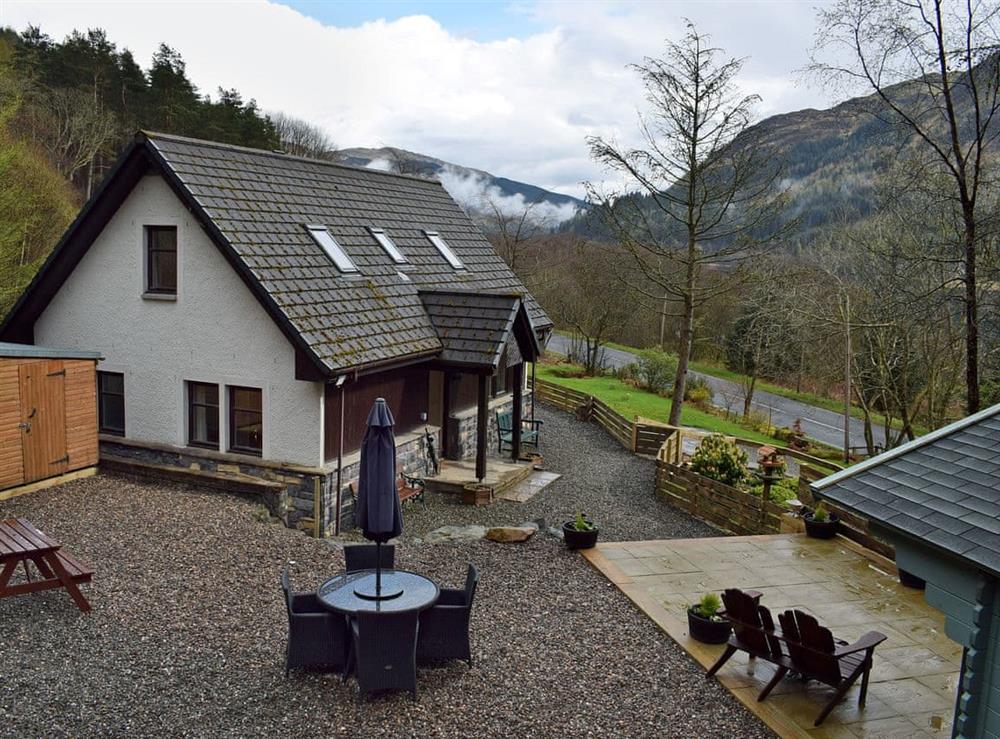 Wonderful cottage with spectacular views of Loch Lubnaig at Loch View Cottage in Strathyre, near Callander, Perthshire