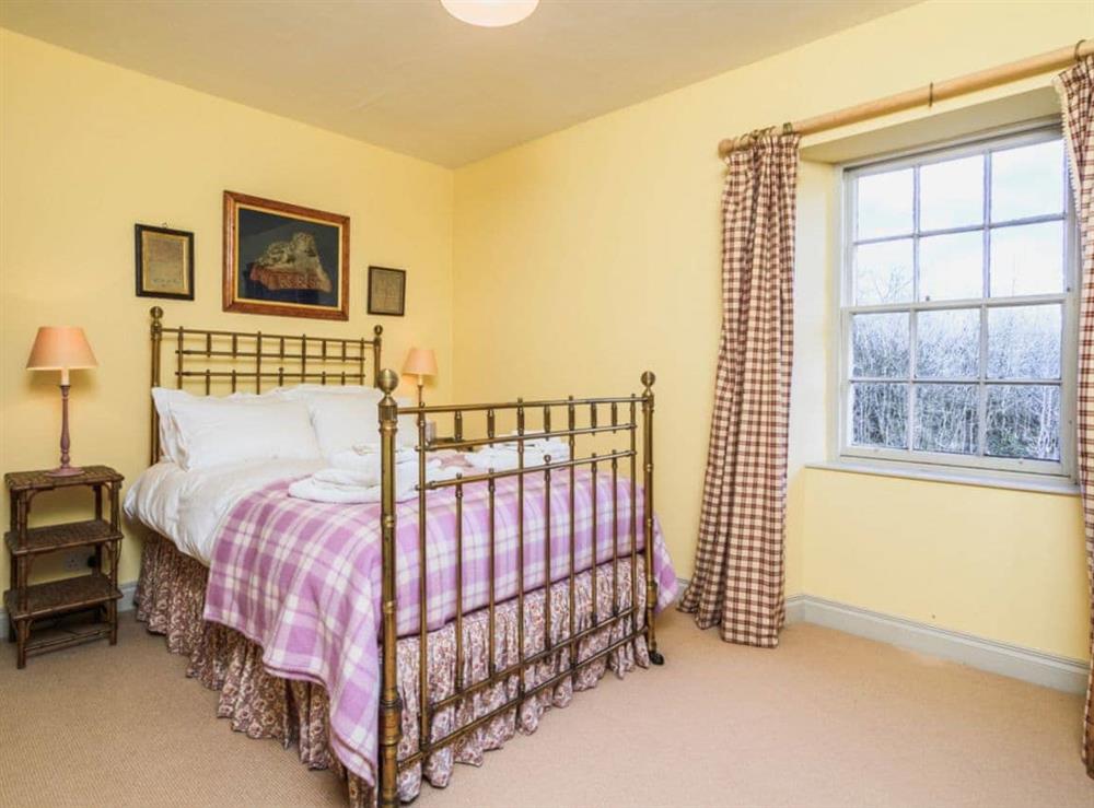 Double bedroom at Lochenkit Farmhouse in Corsock, Castle Douglas., Kirkcudbrightshire