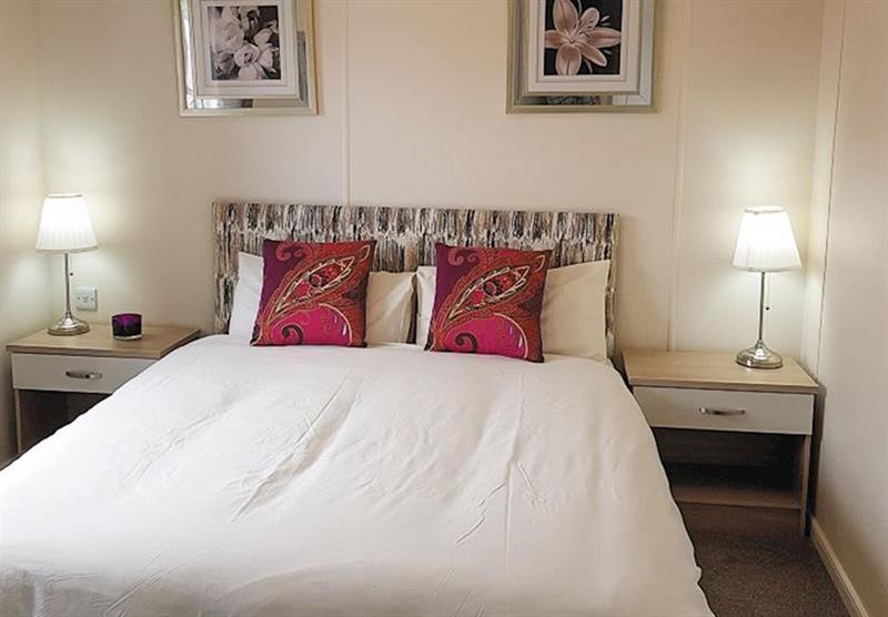 Double bedroom in Luxury Lodge Plus at Lochmanor Estate in Lochmanor, Dunning