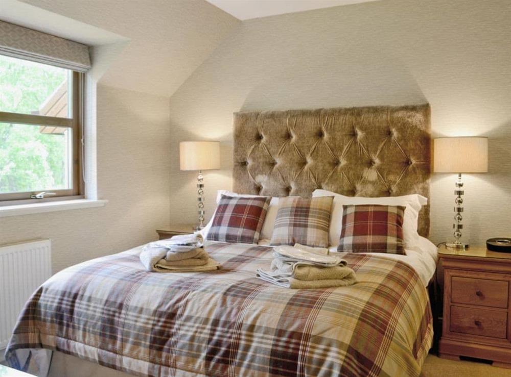 Double bedroom (photo 2) at Lochnagar Lodge in Aviemore, Inverness-Shire