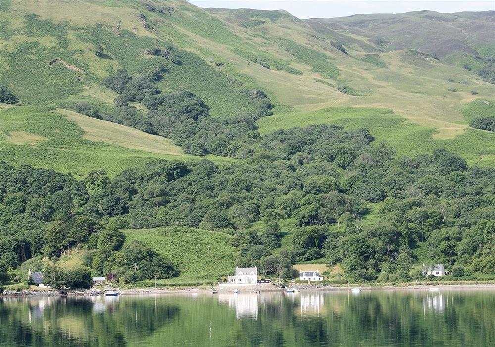 The setting of Sea Loch Cottages at Lochside House in Kyle, Ross-Shire
