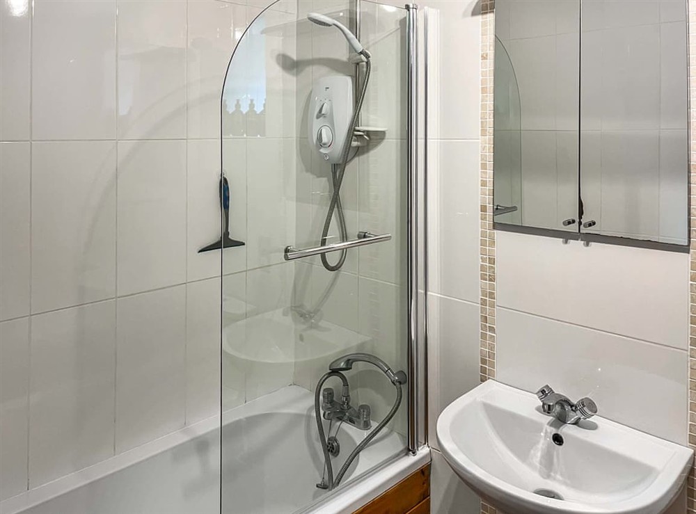 Bathroom at Lock Heather Cottage in Healaugh, near Reeth, North Yorkshire