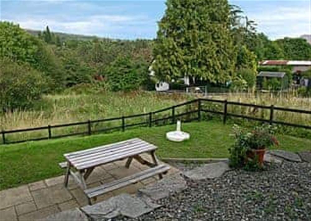Outdoor eating area at Lock Side in Fort Augustus, Highland