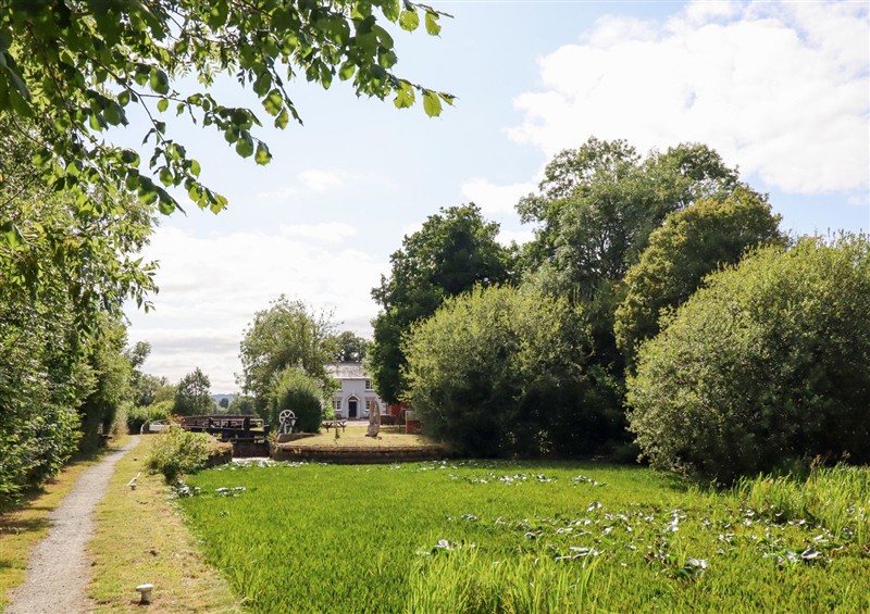 Enjoy the garden (photo 2) at Lockmans Cottage, Arddleen near Llandrinio