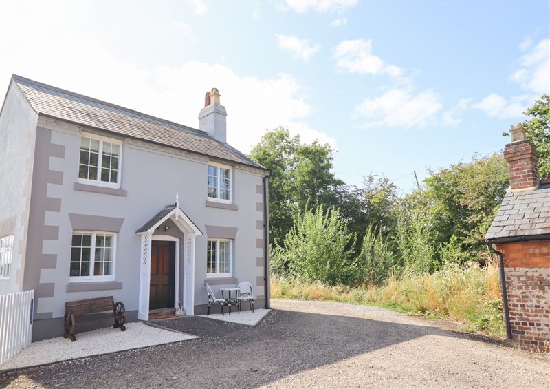 The setting of Lockmans Cottage at Lockmans Cottage, Arddleen near Llandrinio