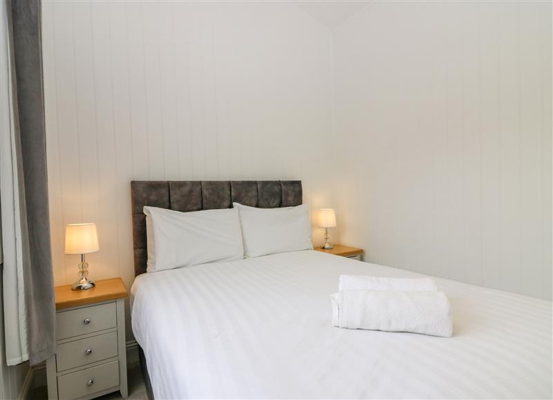 One of the 2 bedrooms at Lodge 18 - Ruthven (Hideaway), Errol