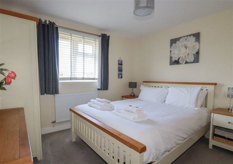 A bedroom in Lodge 18 at Lodge 18, St Merryn