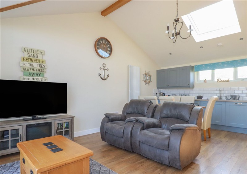 The living area at Lodge 18, St Merryn