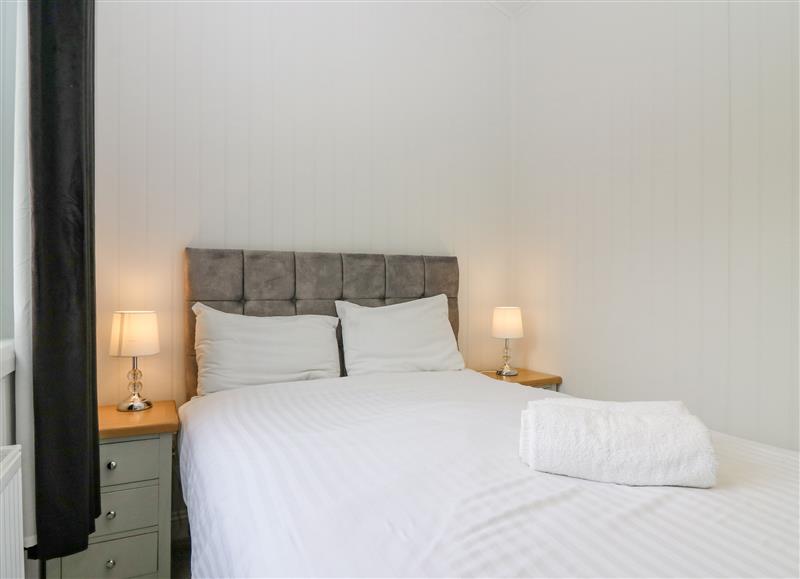 This is a bedroom (photo 2) at Lodge 19 - Isla (Hideaway), Errol
