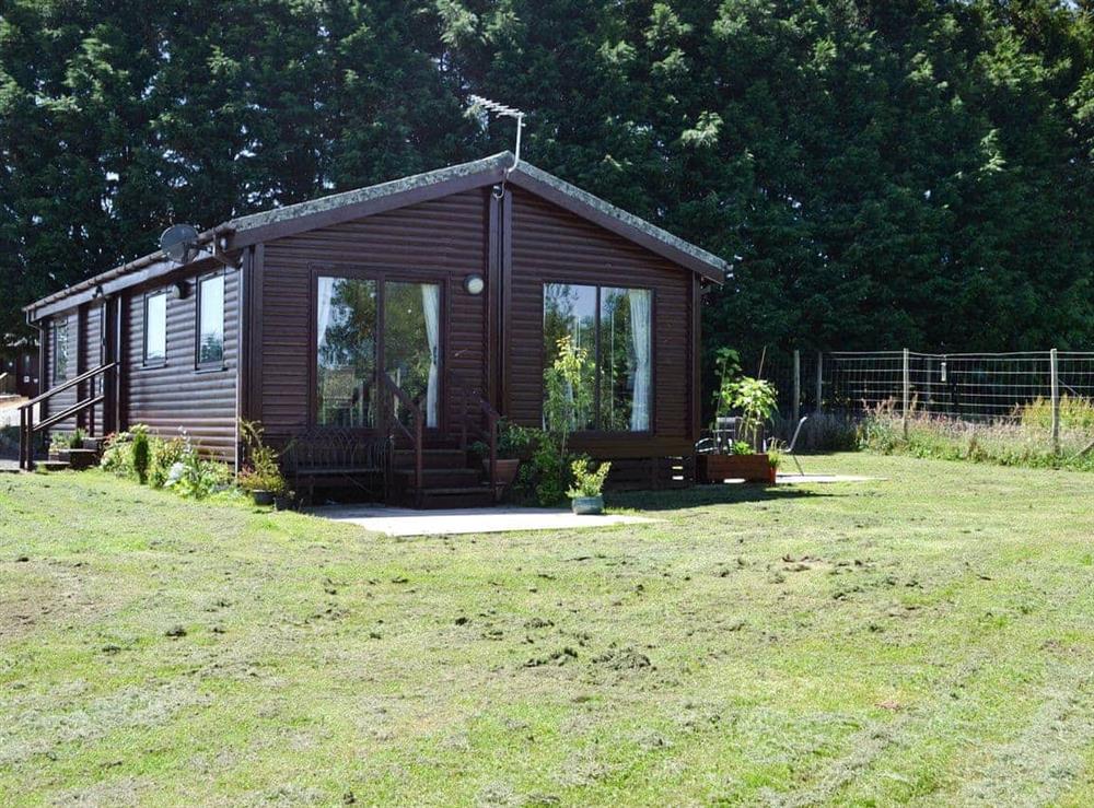Scandinavian-style, detached lodge (photo 2) at Lodge 46 in Woolsery, near Bideford., Devon