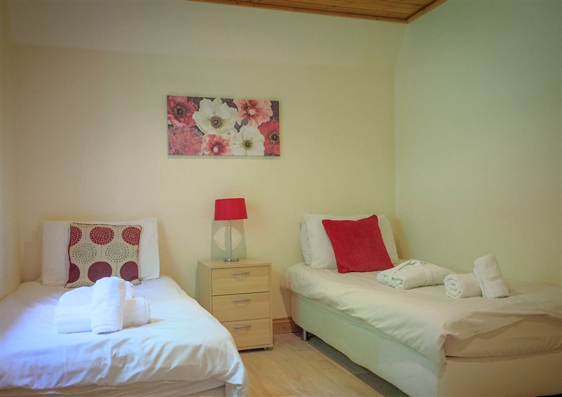 A bedroom in Lodge 68 - Fern Gully at Lodge 68 - Fern Gully, Finlakes Holiday Park near Chudleigh