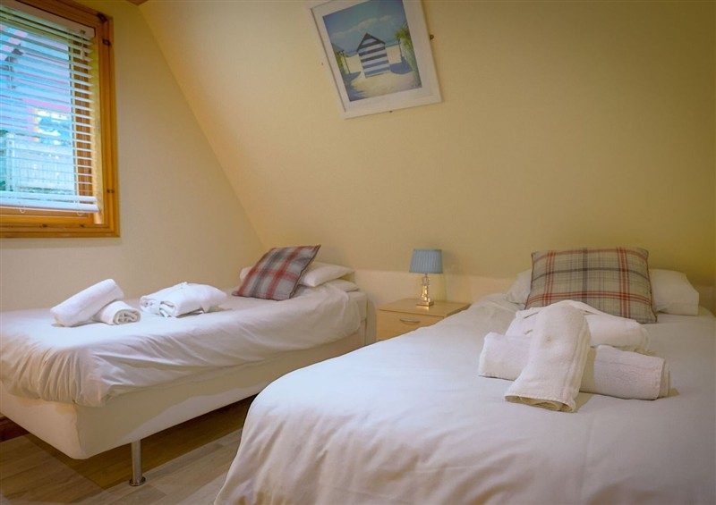 One of the 3 bedrooms at Lodge 68 - Fern Gully, Finlakes Holiday Park near Chudleigh