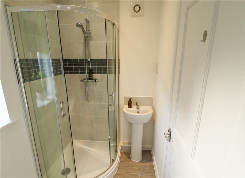 The bathroom (photo 2) at Lodge 7, South Hykeham