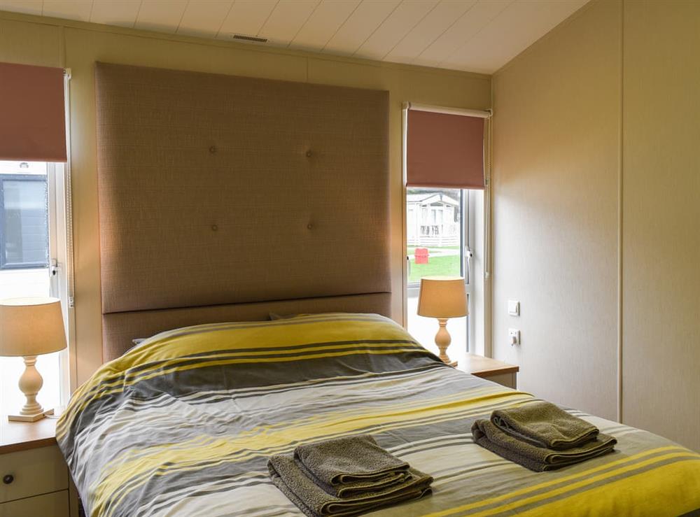 Double bedroom at Lodge 78 Sun Valley in Pentewan, near St Austell, Cornwall