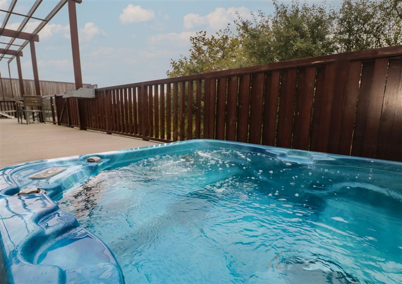 Enjoy the swimming pool at Lodge 83, Gwel an Mor, Portreath