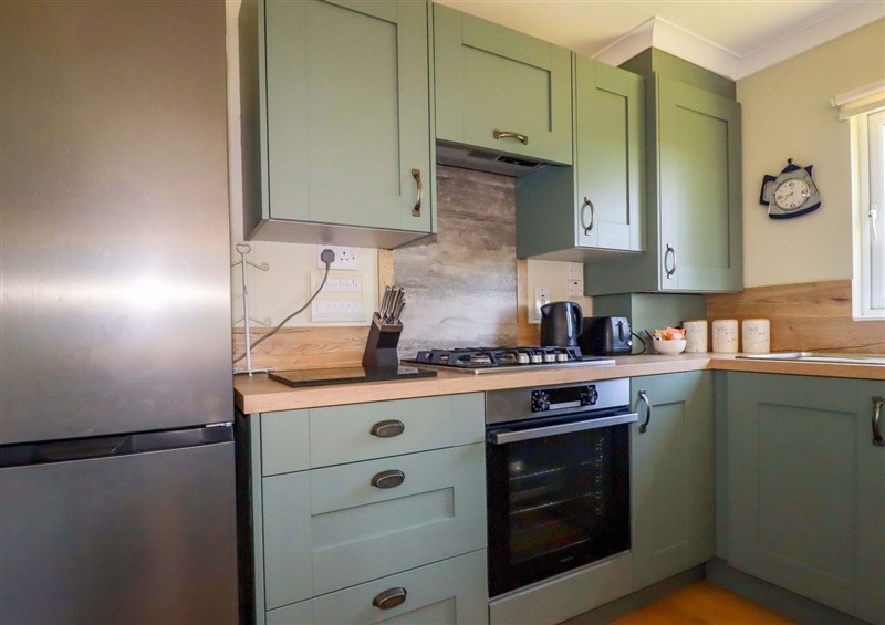 This is the kitchen (photo 2) at Lodge 9 - Lamorna, Tregolds near St Merryn