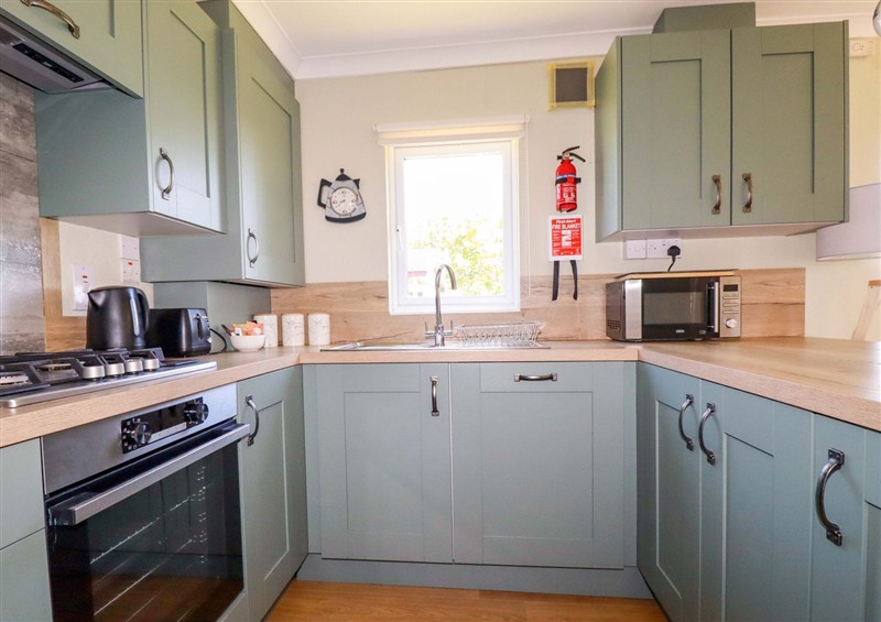 This is the kitchen at Lodge 9 - Lamorna, Tregolds near St Merryn