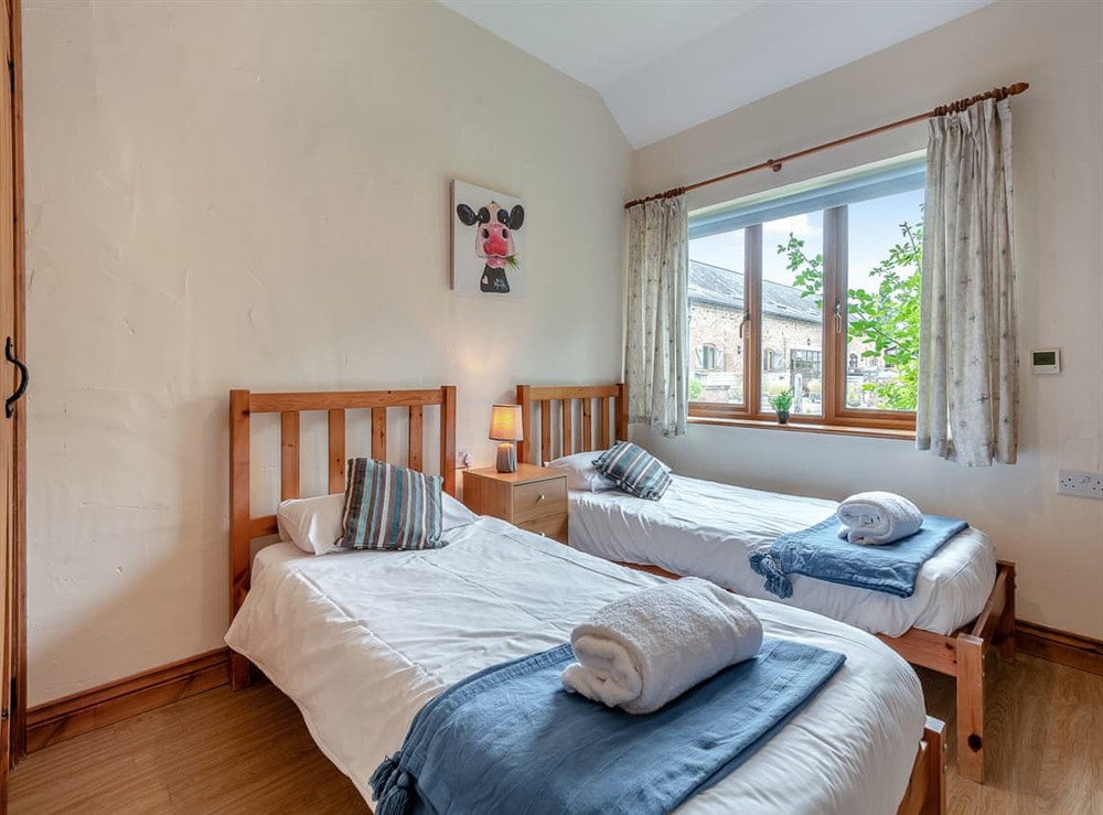 Twin bedroom at Lodge in Blandford Forum, Dorset