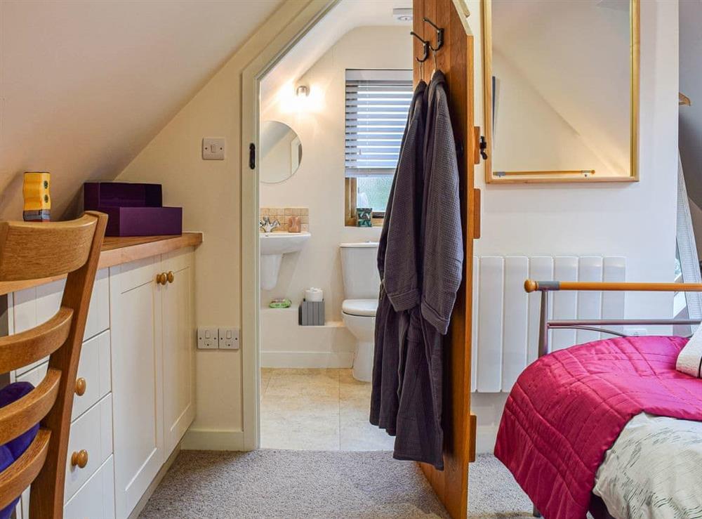 Double bedroom (photo 3) at Loftings in West Hendred, Oxfordshire