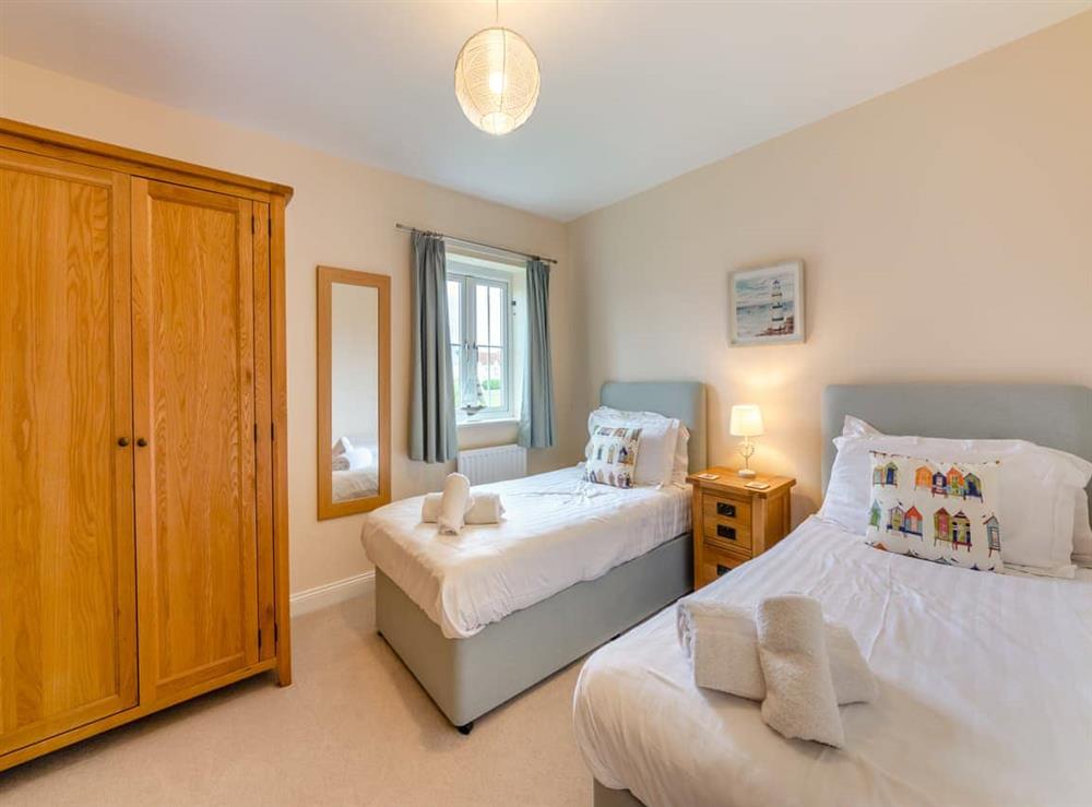 Twin bedroom at Longbeach in Beadnell, Northumberland