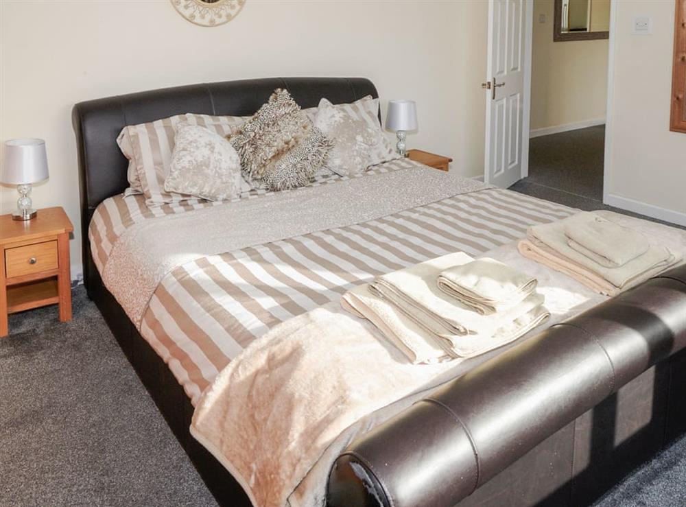 Double bedroom (photo 2) at Longmead in Near Paignton, Devon