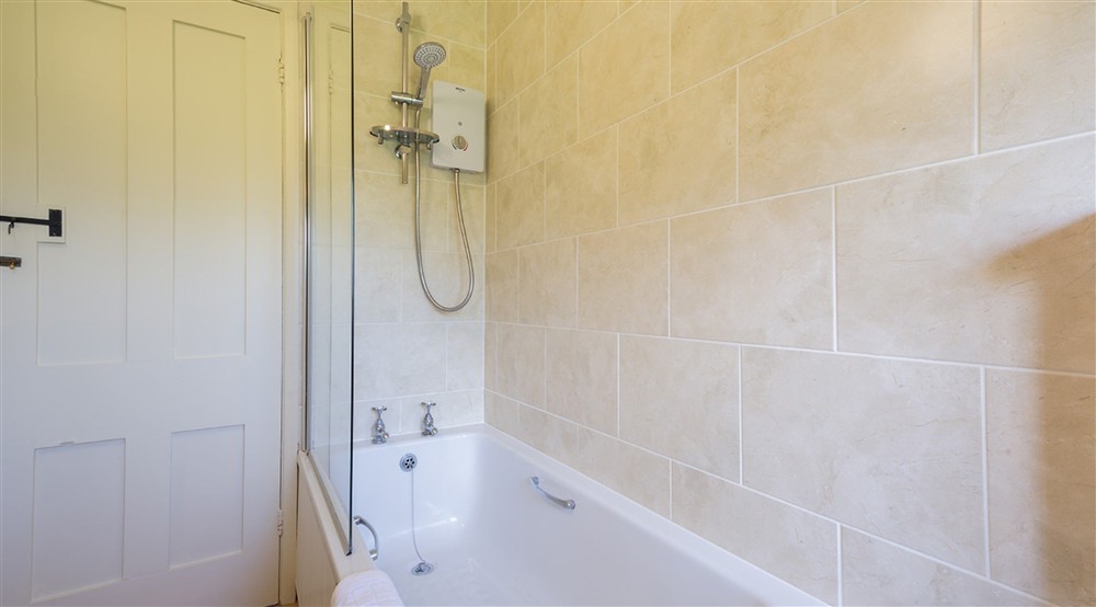 The bathroom (photo 2) at Longmeadow Cottage in Exeter, Devon