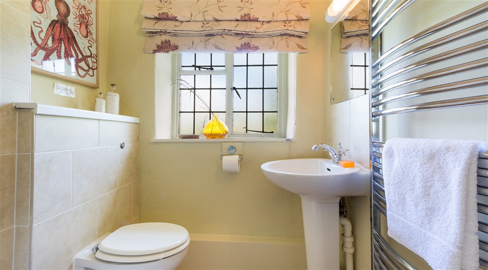 The bathroom at Longmeadow Cottage in Exeter, Devon