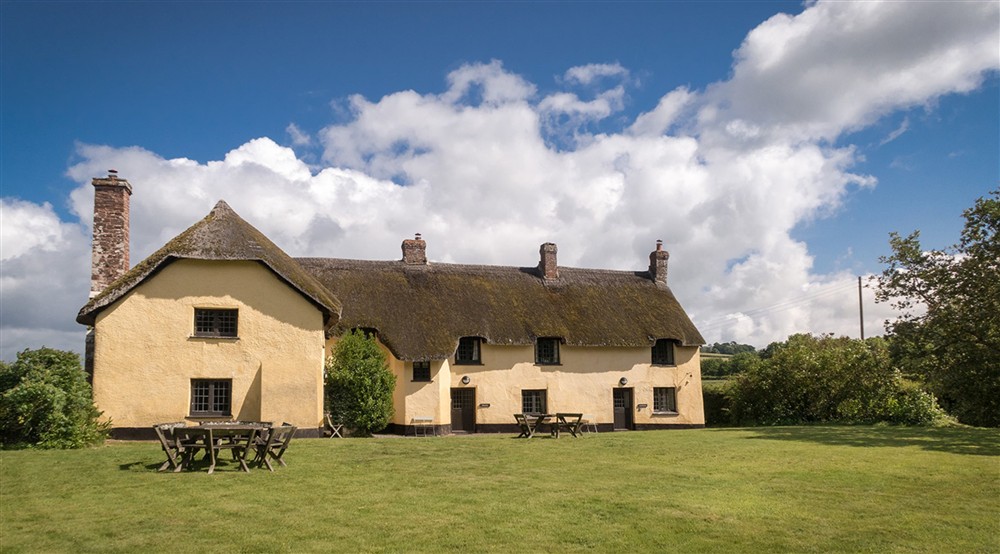 The exterior of Longmeadow Cottage, Devon at Longmeadow Cottage in Exeter, Devon