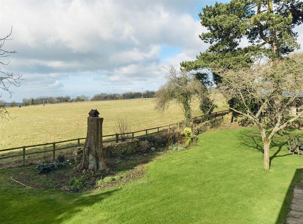 Longridge Farm in near Stroud, Gloucestershire sleeps 8