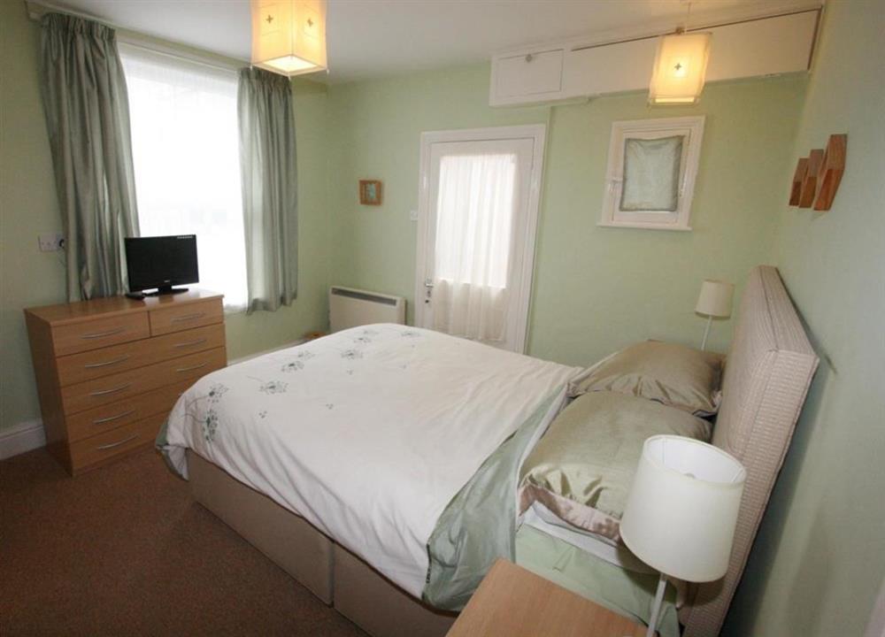 Double bedroom (photo 2) at Longships in Portmellon