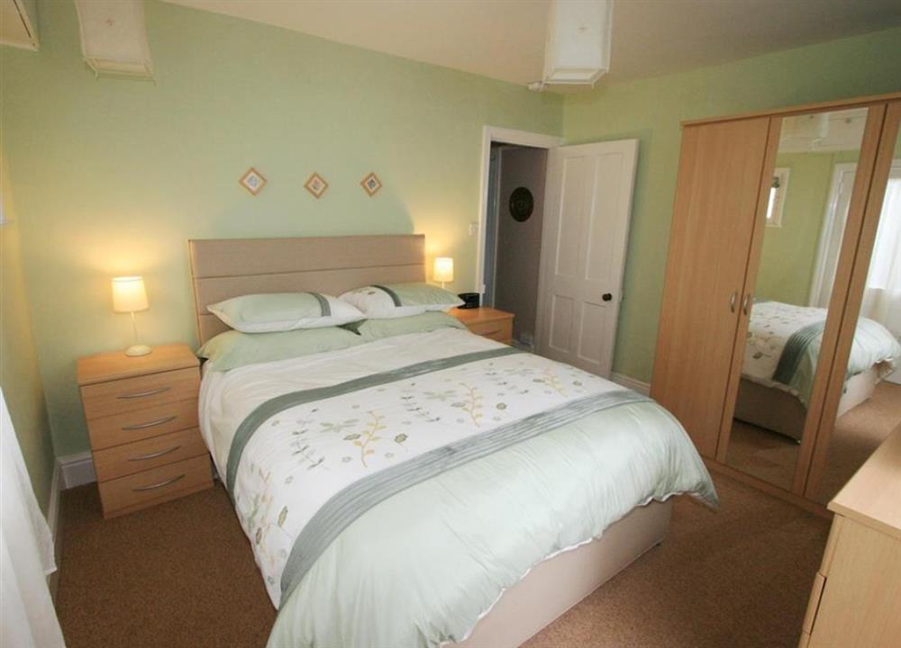Double bedroom at Longships in Portmellon