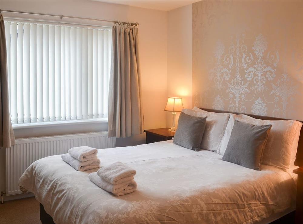 Comfortable and welcoming double bedroom at Loramore in Aviemore, Highlands, Inverness-Shire