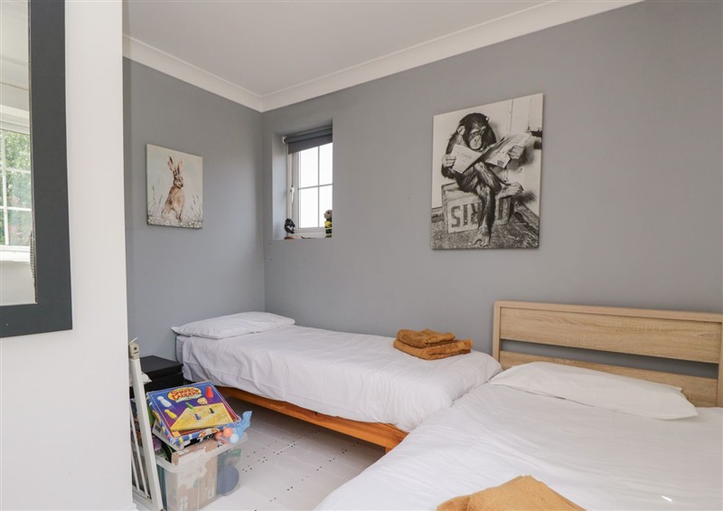 One of the 3 bedrooms (photo 3) at Lorien, Fifield