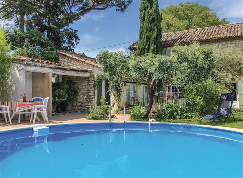 Swimming pool (photo 4) at Lou Mas Di Rabassaire in St-Rémy-de-Provence, Bouches-du-Rhône, France