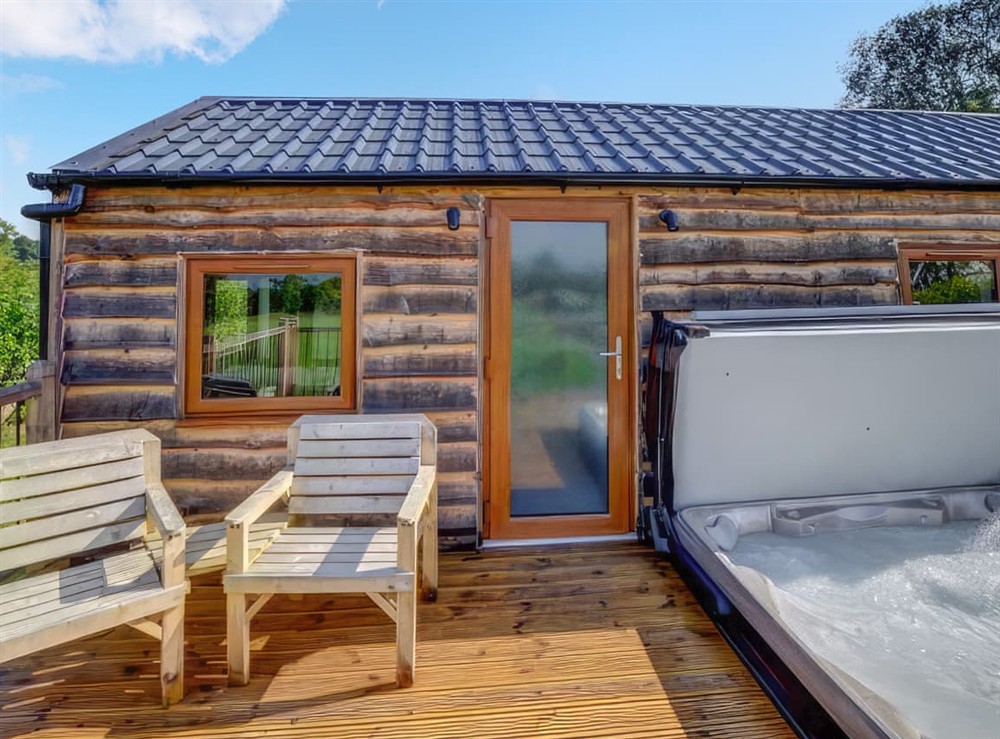 Hot tub at Lovers Lodge in Llandrindod Wells, Powys