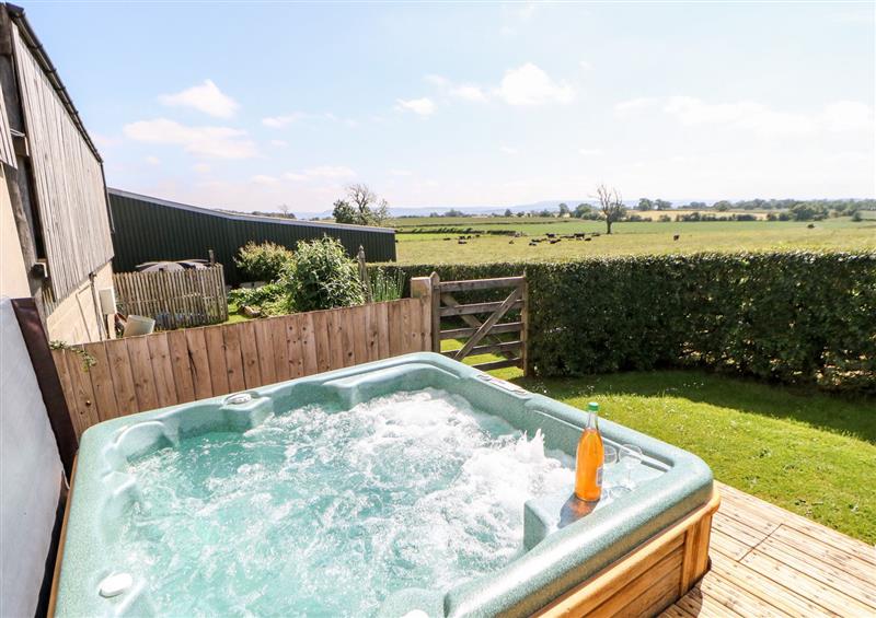 The hot tub at Lovesome Pod, Lovesome Hill near Northallerton