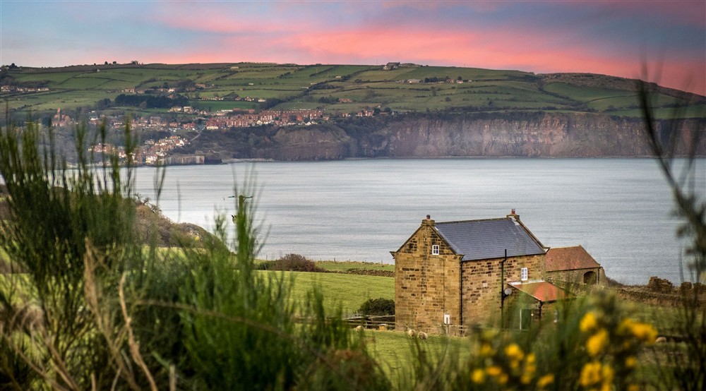 Low Peak and the surrounding area, Yorkshire at Low Peak in Ravenscar, North Yorkshire